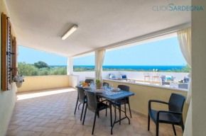 ClickSardegna Villa Brionis sea view, 7 bedrooms, 5 bathrooms and 3 kitchens